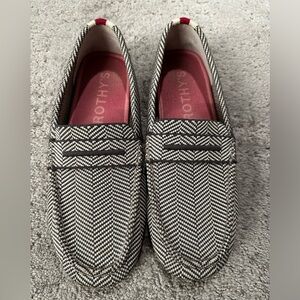 Rothy’s size W9.5, The Driver, iron herringbone- dark grey and cream